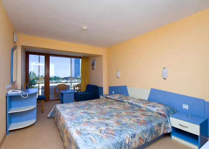 מלון Nessebar 3*