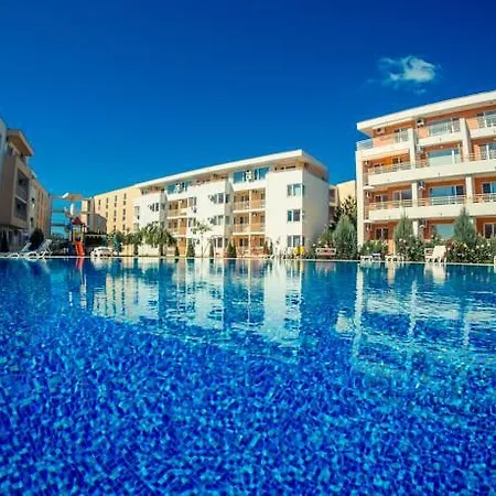 ホテル Nessebar 3*